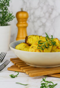 Traskios keptos bulves hasselback