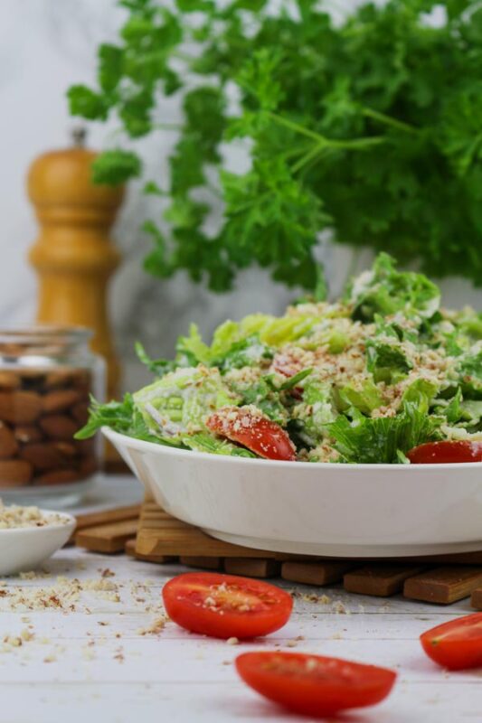 Pähkline Ceasari salat ilma juustuta